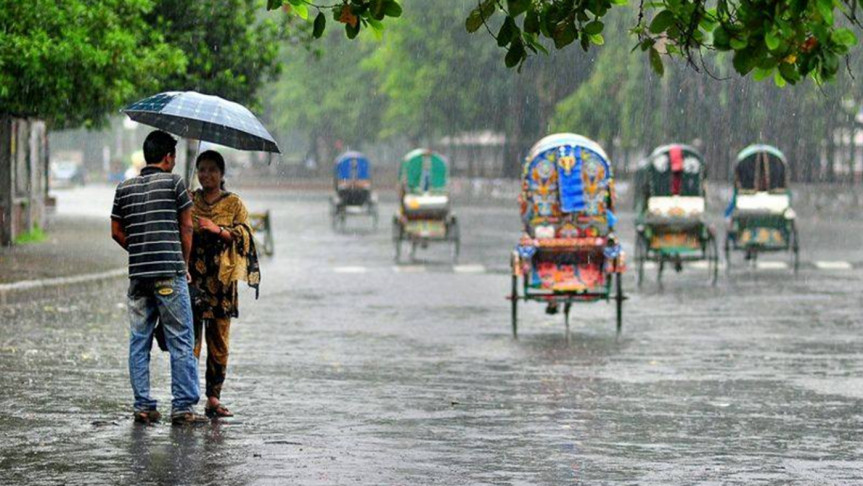 এই বর্ষায় যেভাবে নিরাপদ ও সুস্থ থাকবেন