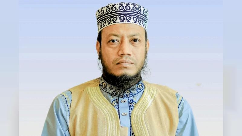 গ্রেপ্তারি পরোয়ানা জারির পর আগাম জামিন চাইলেন আমির হামজা